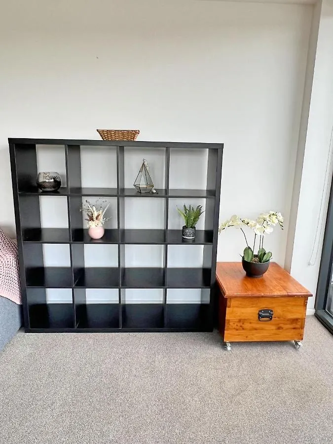 Spacious & Open 2 Bd 2Bth 2Crsp Apt - Dickson Cbd Canberra 0*,