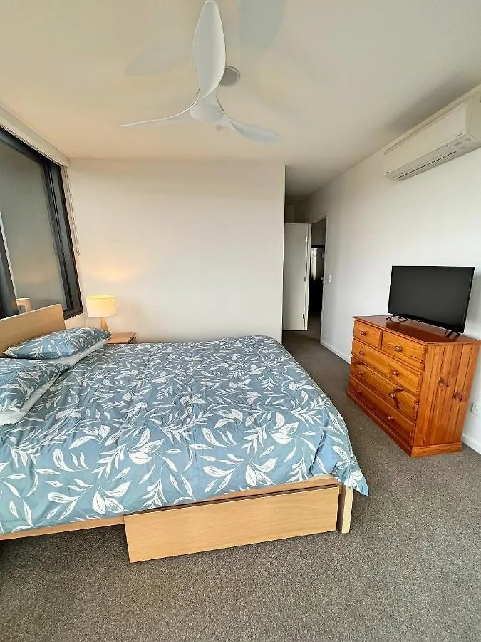 Apartment Spacious & Open 2 Bd 2Bth 2Crsp Apt - Dickson Cbd Canberra Australia