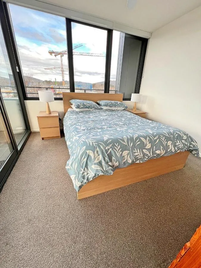 Spacious & Open 2 Bd 2Bth 2Crsp Apt - Dickson Cbd Canberra Australia